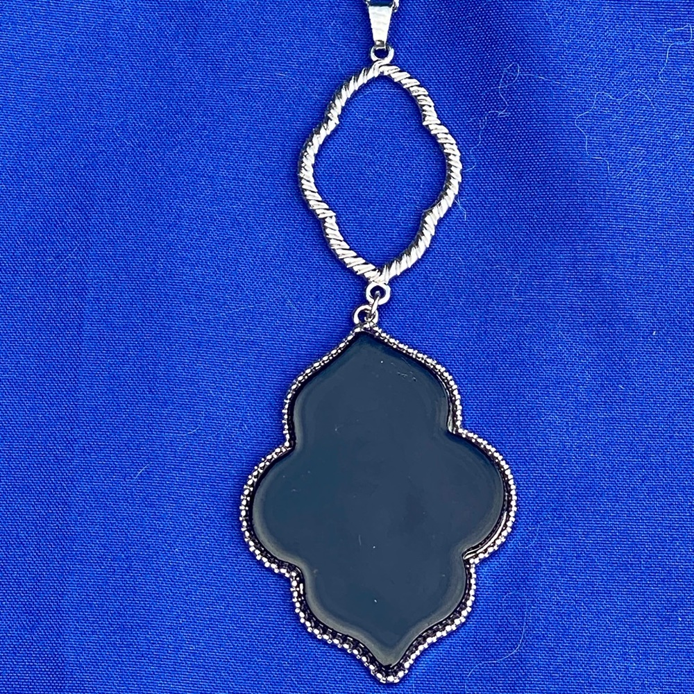 Cato Necklace & matching earrings